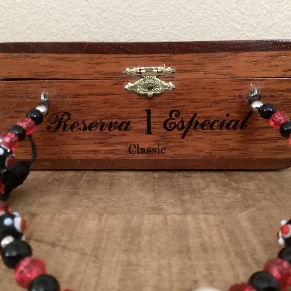 Cigar box purse with buccaneer logo - Picture 4 of 5